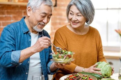 Vì sao người sau tuổi 60 nên ăn các thực phẩm giàu sắt?
