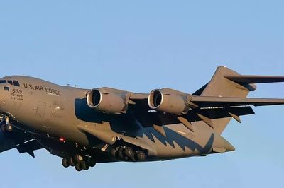 'Ngựa thồ' C-17 bất ngờ được huy động, phục vụ chuyến thăm Moskva của giám đốc CIA