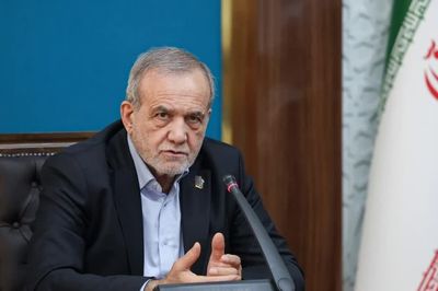 Iran thừa nhận kinh tế chịu tác động từ đòn trừng phạt của Mỹ