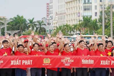 Thanh Hóa: Hơn 4.000 người sải bước vì một Việt Nam vững bền
