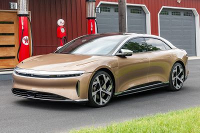 Hơn 27.000 xe điện Lucid Air phải bị triệu hồi