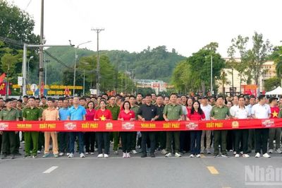 Hơn 34.000 người tham dự sự kiện 'Cùng Việt Nam tiến bước' năm 2026 tại Lào Cai