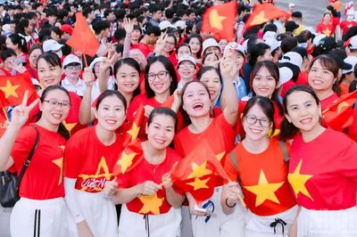 [Ảnh] Người dân Đồng Nai hào hứng tham gia 'Cùng Việt Nam tiến bước'