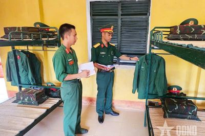 Đại úy Nguyễn Danh Hà say mê sáng tạo