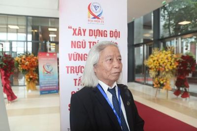 Chủ tịch Hội Sử học Ninh Bình: Khoa học kỹ thuật là con đường mở tương lai