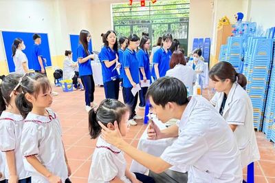 Củng cố 'lá chắn' sức khỏe cho học sinh trước thềm khai giảng
