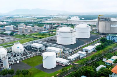 Loạt dự án điện LNG mắc kẹt, cảnh báo nguy cơ hụt nguồn điện