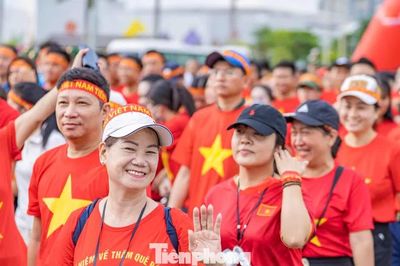 Hơn 1,7 triệu người đi bộ 'Cùng Việt Nam tiến bước'