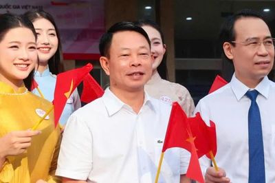 Nhà báo Phùng Công Sưởng: 'Trên Chuyến tàu Độc lập, thí sinh Hoa hậu Việt Nam hãy nhìn, nghe, cảm nhận và ghi nhớ'