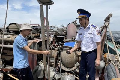 Cảnh sát biển phát hiện phương tiện chở 200m³ cát không rõ nguồn gốc