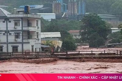 Nước lũ dâng nhanh tại hai tỉnh phía Bắc của Lào