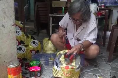 Tìm hiểu nghề làm lân mỗi mùa Trung Thu ở Huế