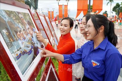 Văn hóa bồi đắp lòng yêu nước, khơi dậy khát vọng cống hiến