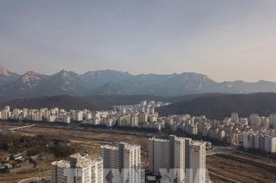 Chi phí nhà ở và đi lại tăng, gây áp lực lên giới trẻ Hàn Quốc