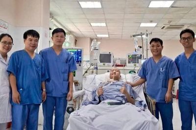 10 ngày giành giật sự sống cho chàng trai 25 tuổi mắc Lupus
