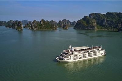 Quảng Ninh đón khoảng 250.000 lượt du khách trong 2 ngày đầu nghỉ lễ Quốc khánh
