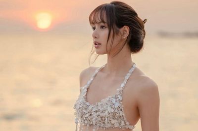 Bức ảnh gợi cảm của Lisa bị chỉ trích, nghi đạo nhái Ayra Starr