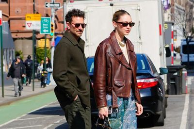 Siêu mẫu Gigi Hadid tiết lộ điều khiến bạn trai Bradley Cooper mê mẩn