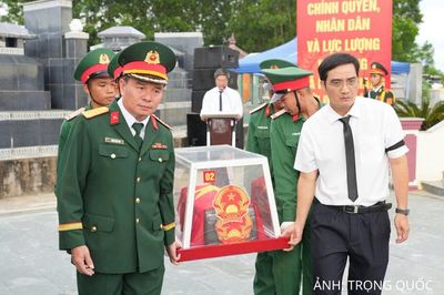 Quảng Ngãi: Truy điệu, an táng 5 hài cốt liệt sĩ tại Gò Tràm