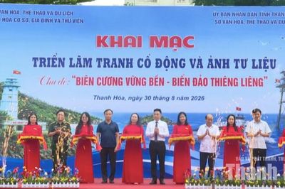 Thanh Hóa: Khai mạc triển lãm 'Biên cương vững bền - Biển đảo thiêng liêng'