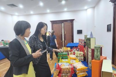 Tiêu chí xanh và áp lực giữ đơn hàng của doanh nghiệp Việt