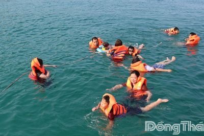 Những ngày nghỉ lễ: Cha mẹ cần chuẩn bị 4 việc để con khoẻ trong mỗi chuyến đi