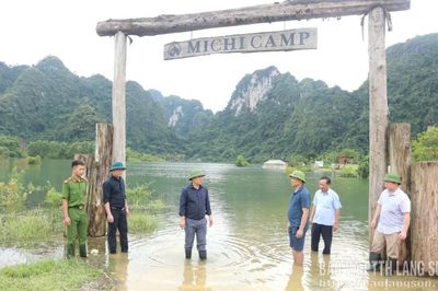 Kiểm tra công tác ứng phó, khắc phục hậu quả mưa bão, ngập úng tại xã Hữu Liên