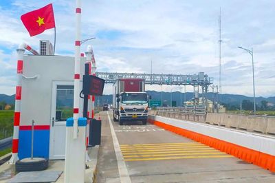 Xe tăng hơn 57%, cao tốc Bắc - Nam vẫn thông suốt nhờ ETC, ITS