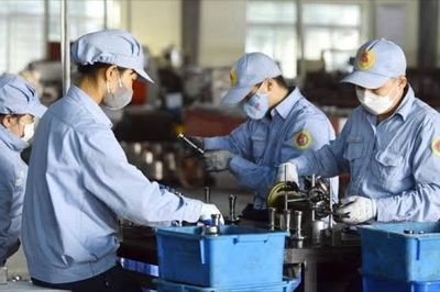 Người lao động được thưởng tiền triệu dịp Quốc khánh 2/9