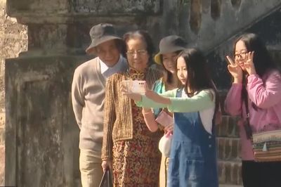 Nhiều tour du lịch tìm hiểu lịch sử dân tộc