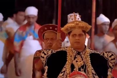 Rực rỡ lễ hội Răng Phật Sri Lanka