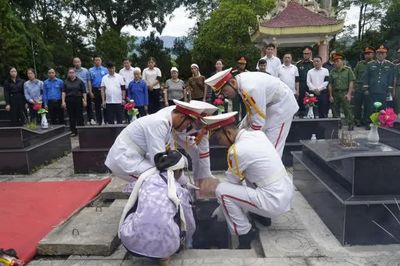 Tổ chức lễ truy điệu và an táng hài cốt liệt sĩ Hoàng Quang Điện