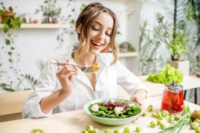 Ăn uống ngày nghỉ lễ thế nào để vừa ngon miệng vừa giữ dáng?