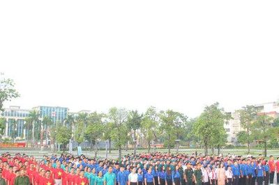 Đông Anh tổ chức lễ chào cờ với chủ đề 'Tôi yêu Tổ quốc tôi – Cùng Việt Nam tiến bước năm 2026'