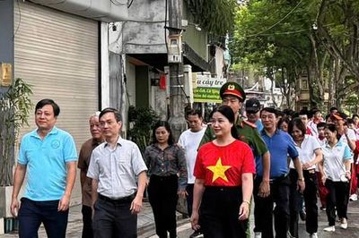 Phường Ba Đình lan tỏa tinh thần 'Cùng Việt Nam tiến bước'