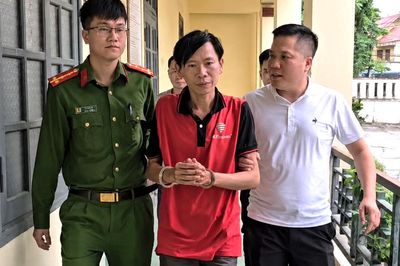 Bắt đối tượng chém vợ, mẹ vợ rồi thay tên, trốn truy nã hơn 5 năm
