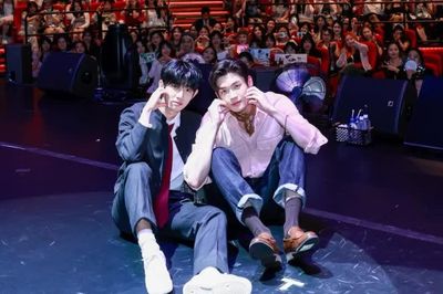 Dự đoán giá vé fan meeting 'công tố viên' Yoon Sik - Si Woo, fan Việt mong điều gì?