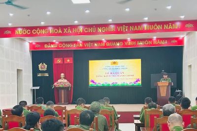 Tuần tra đêm khép kín địa bàn, giữ bình yên từng khu dân cư, ngõ xóm