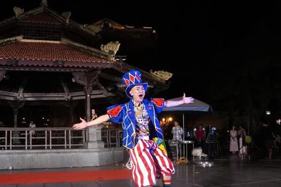 Điểm hẹn nghệ thuật xiếc, tạp kỹ đầy màu sắc bên không gian hồ Hoàn Kiếm