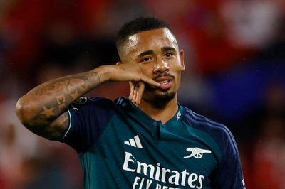 Gabriel Jesus tới Barcelona
