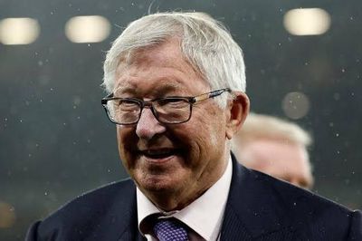 Hình ảnh đáng lo của Sir Alex Ferguson