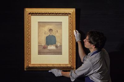 Sotheby's lần đầu mở phiên đấu giá riêng cho một họa sĩ châu Á