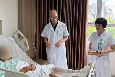 Ghép thần kinh bảo quản cho công nhân mỏ bị đứt thần kinh tọa
