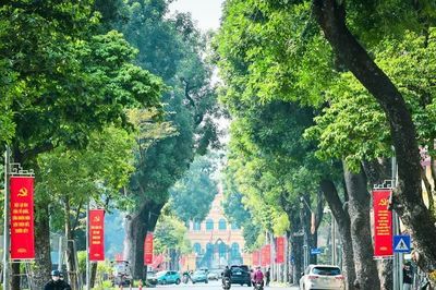 Thời tiết ngày 31/8: Bắc Bộ nhiều nơi có nắng, trời dịu mát; Trung Bộ và Nam Bộ mưa to vào chiều tối