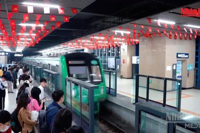[Video] Từ 1/9, người dân có thể dùng liên thông vé metro và xe buýt