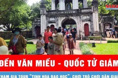 Dịp lễ Quốc khánh, du khách nườm nượp đến Văn Miếu - Quốc Tử Giám