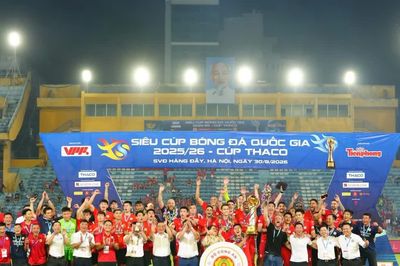 Công an Hà Nội thắng đậm 5-0, lần thứ hai đoạt Siêu cúp Quốc gia