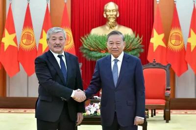 Lãnh đạo cấp cao Việt Nam gửi điện mừng Quốc khánh Cộng hoà Kyrgyzstan