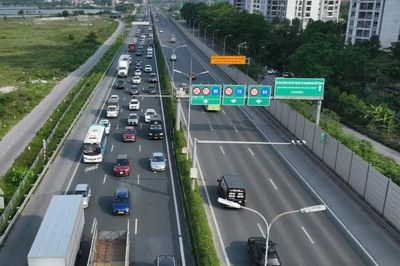 Cục CSGT: Nhiều xe xi-nhan, nháy đèn... xin vượt nhưng xe trước vẫn không nhường