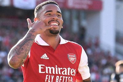 Hụt Alvarez, Barca mua Gabriel Jesus với giá rẻ